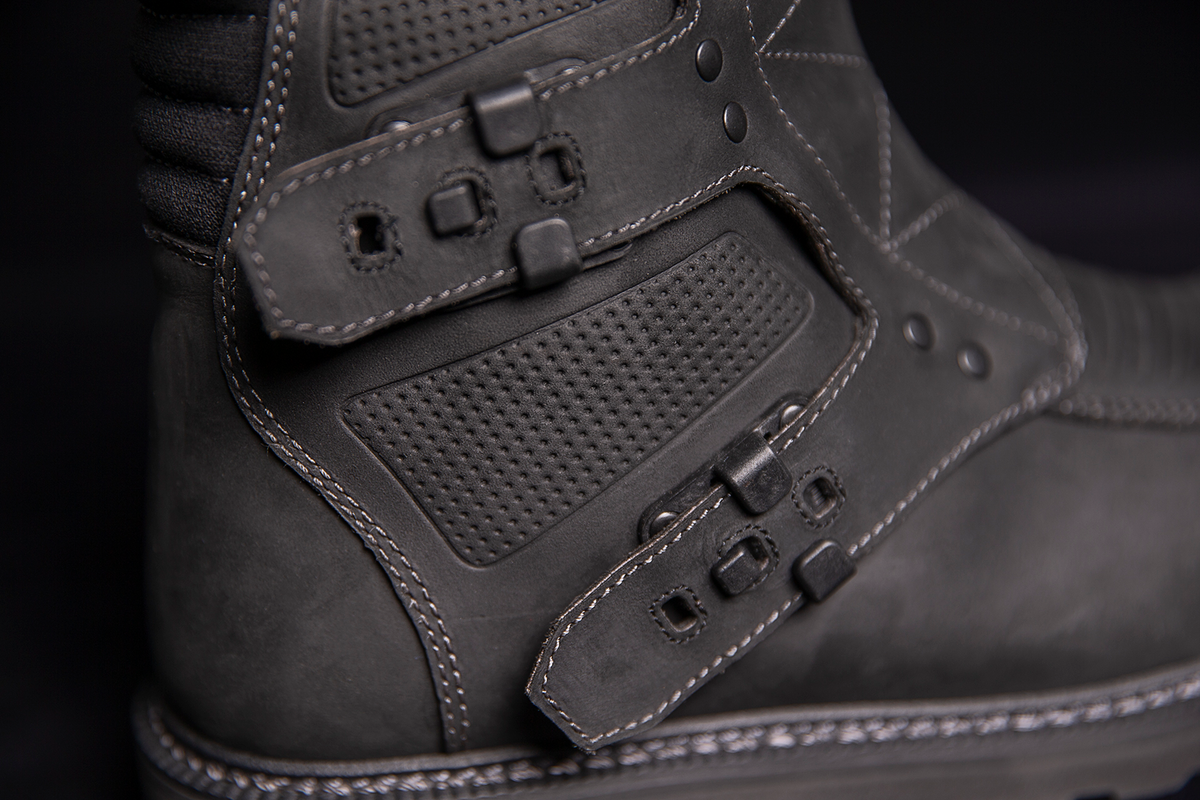 Icon Elsinore 2™ CE Boots - Black