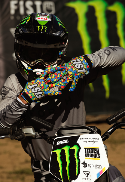 Fist Handwear Strapped Build Gloves