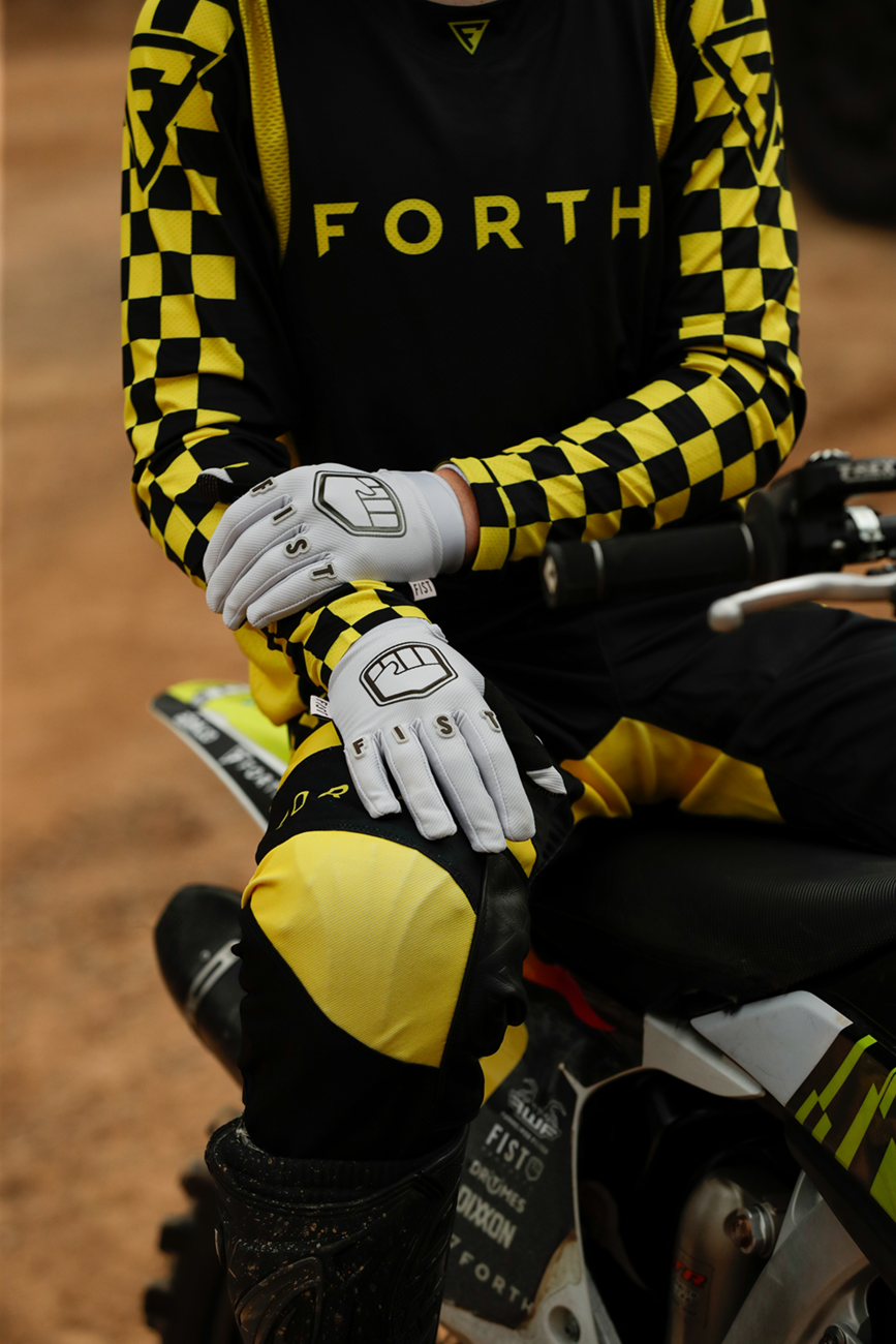 Fist Handwear Strapped Stocker Gloves - Panda