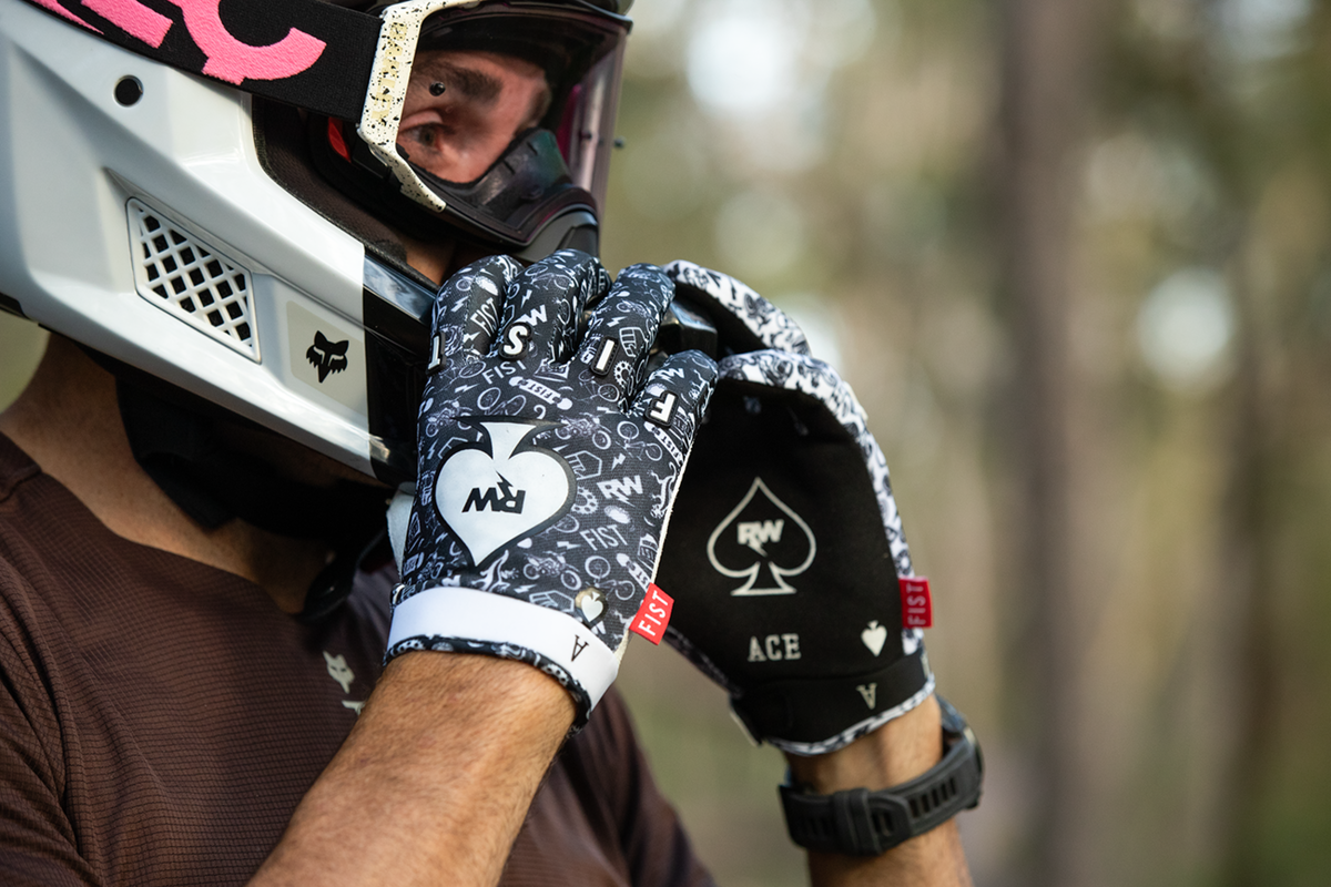 Fist Handwear Strapped R-Willy Ace Gloves