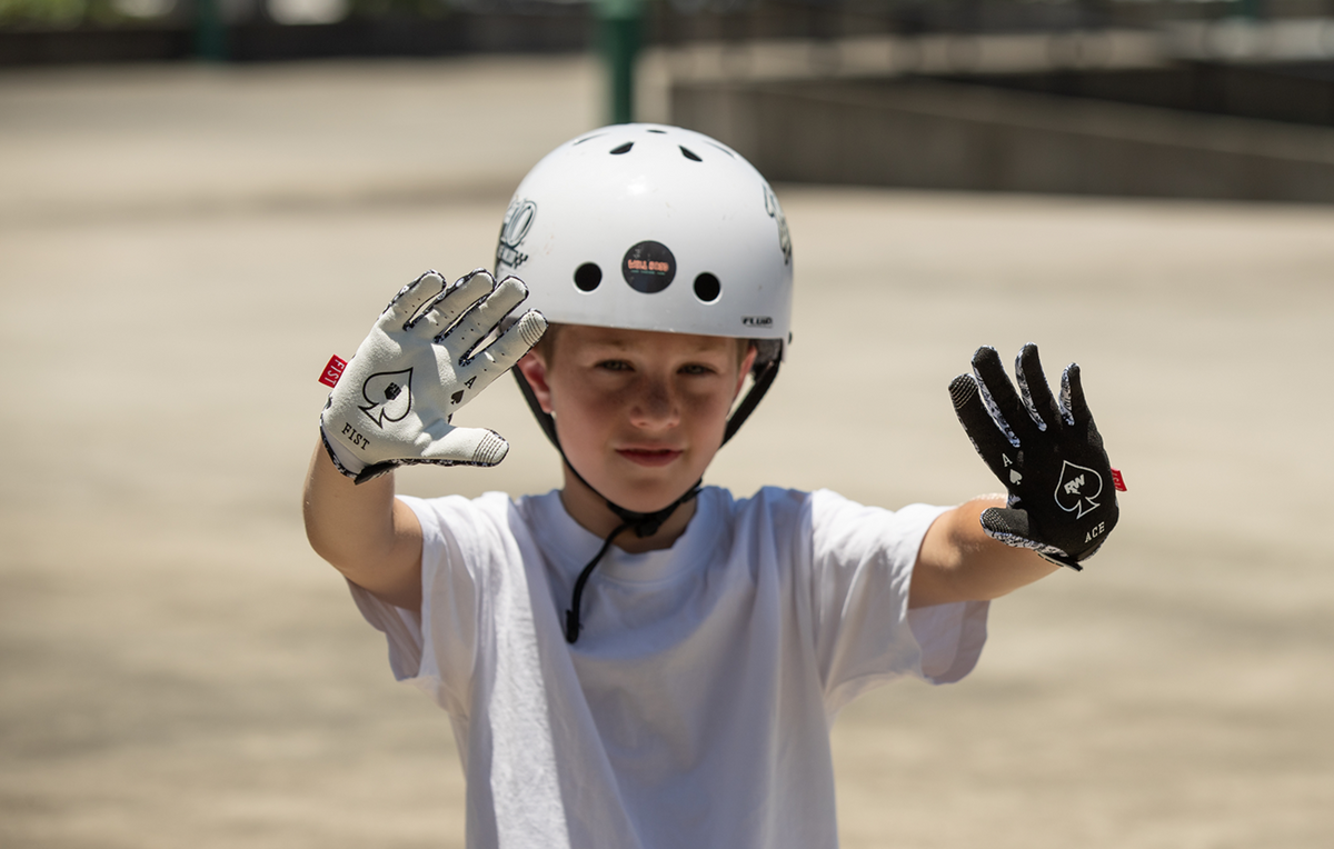 Fist Handwear Youth Strapped R-Willy Ace Gloves