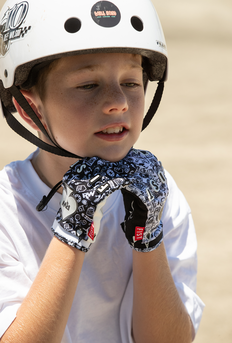 Fist Handwear Youth Strapped R-Willy Ace Gloves