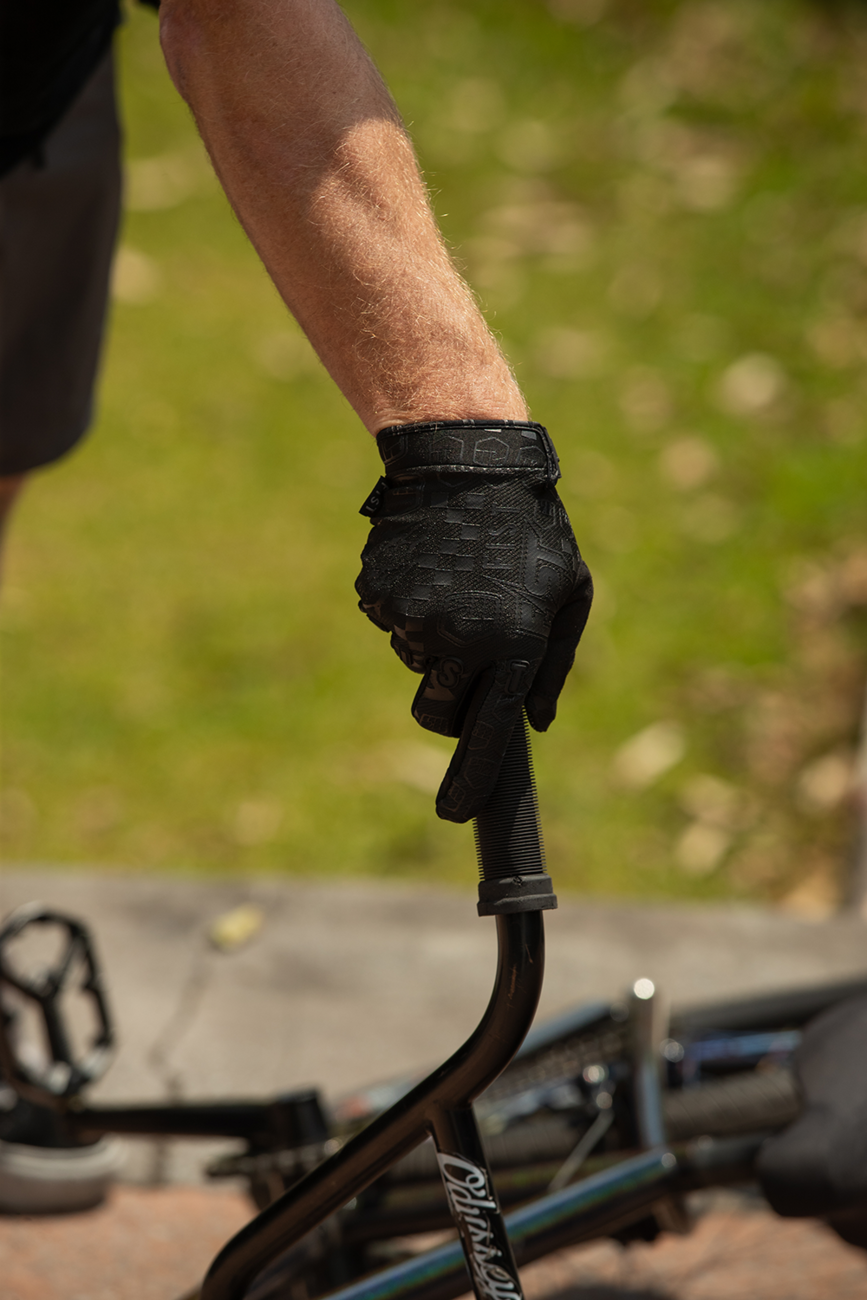 Fist Handwear Strapped Smash Forth Gloves